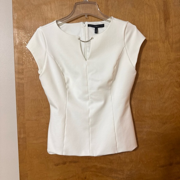 Elegant Top Size 8 White House Black Market Fully Lined , perfect condition - Picture 6 of 7